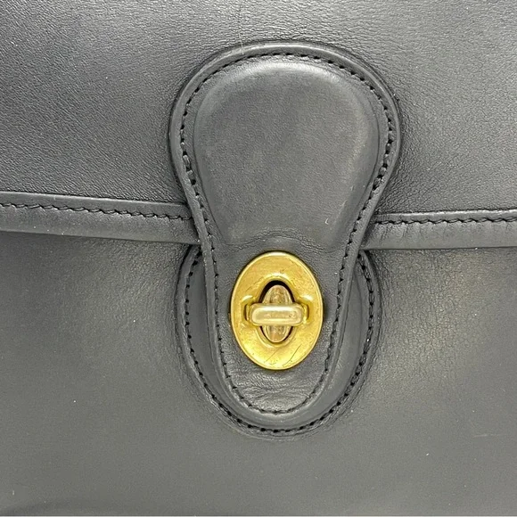 🛎️ Coach Willis Vintage Turnlock Crossbody Bag L2P-9927 in Black! - Picture 12 of 16